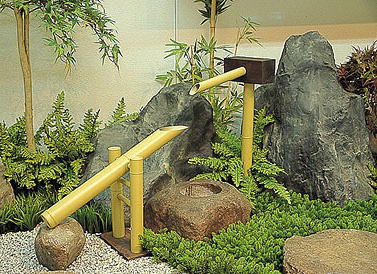 和風庭園に天然竹垣 合成竹垣 竹製品 日本庭園